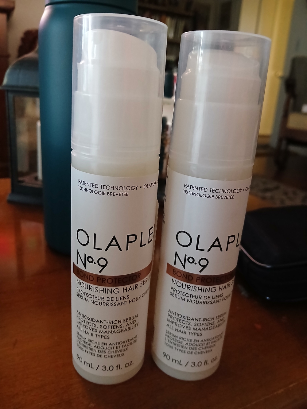 OLAPLEX No.9 Nourishing Hair Serum - White and Gold Accents